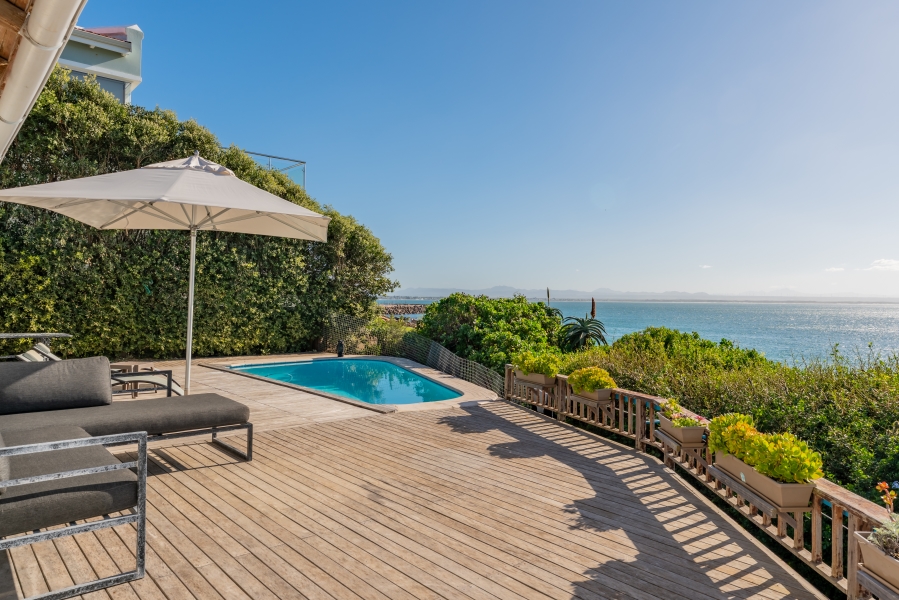 3 Bedroom Property for Sale in St Francis On Sea Eastern Cape